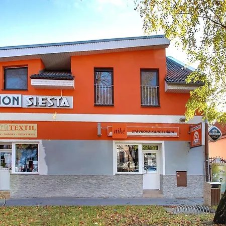Siesta 2* Vráble